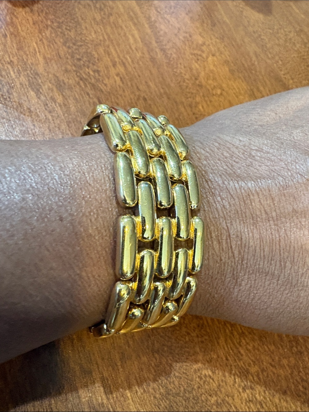 Givenchy Polished Gold Link Bracelet